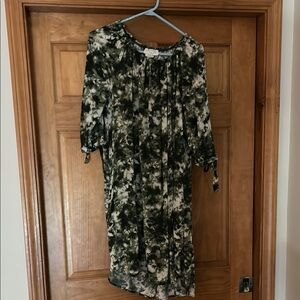 Janette Plus Black and White Dolman Sleeve Dress